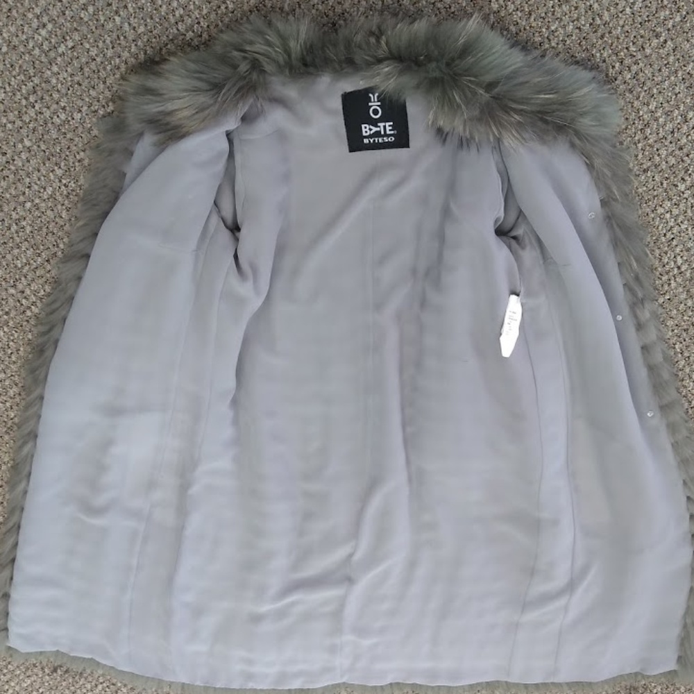 BYTE by TESO®  Finn Raccoon/Organza Blend Fur Coat - Picture 4 of 4